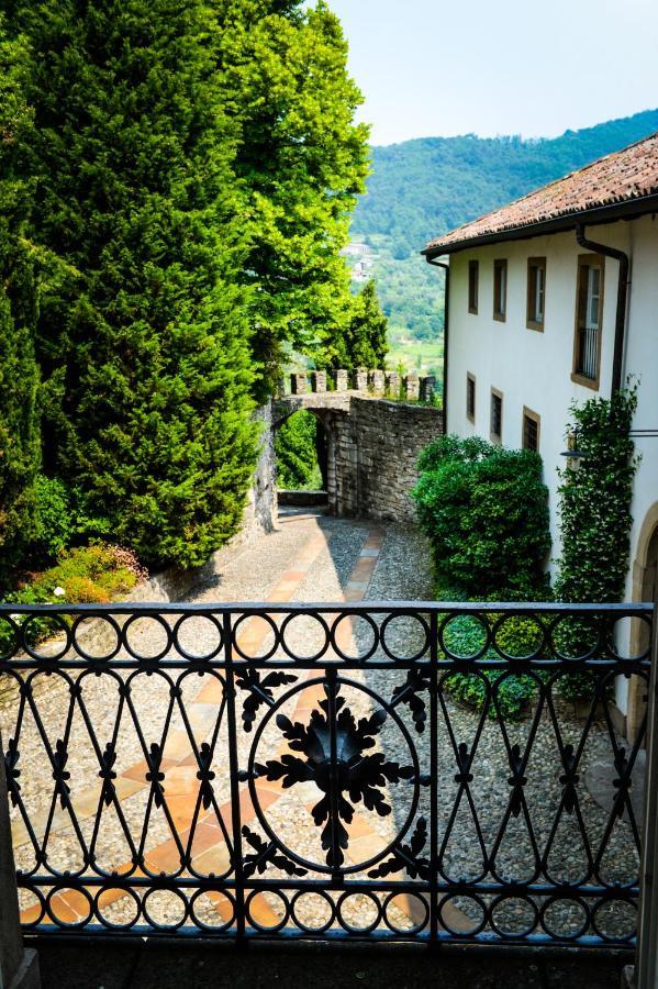 Castello Degli Angeli Hotell Carobbio degli Angeli Eksteriør bilde