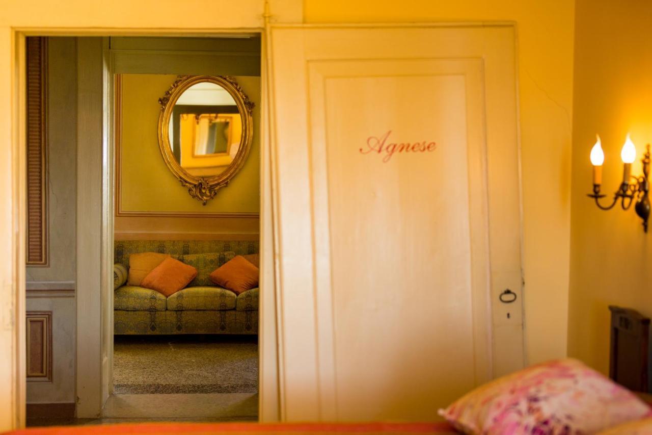 Castello Degli Angeli Hotell Carobbio degli Angeli Eksteriør bilde