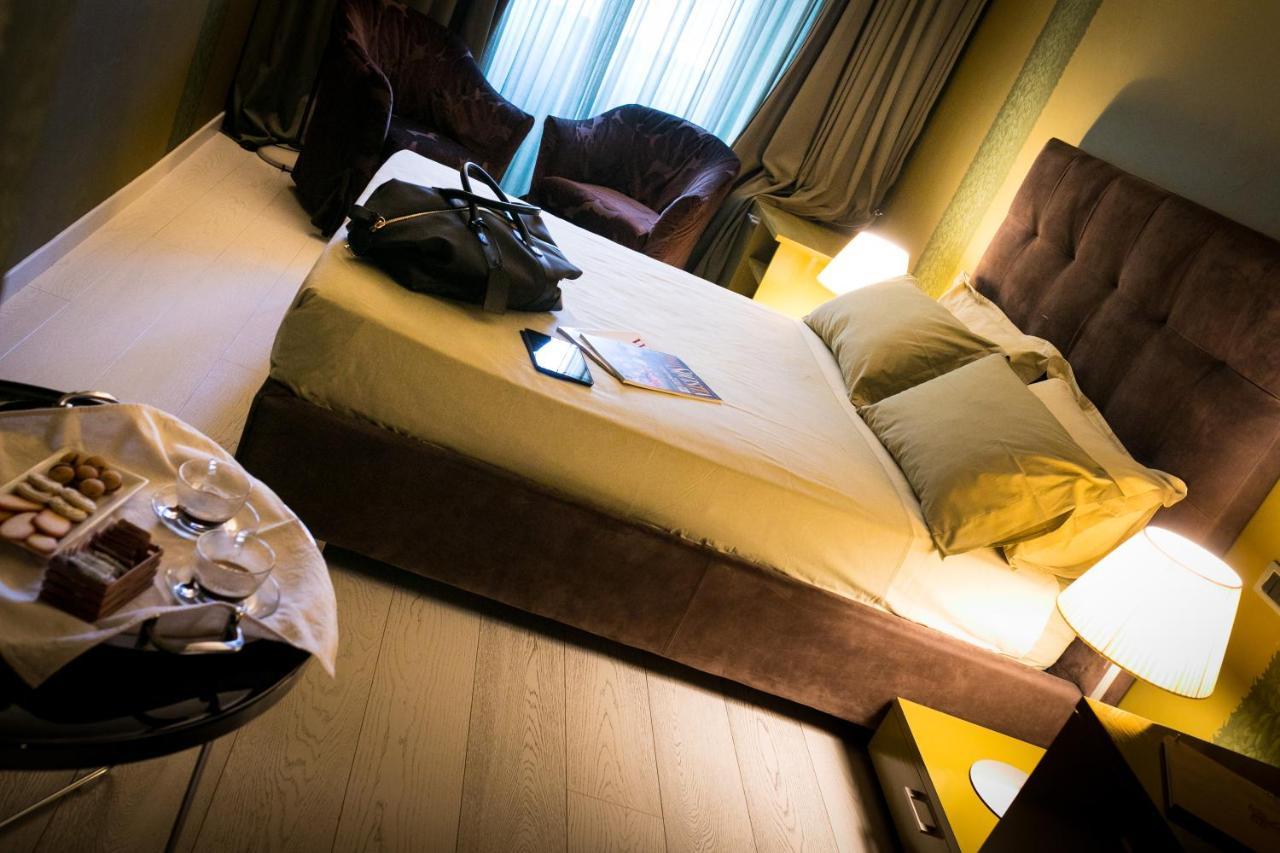 Castello Degli Angeli Hotell Carobbio degli Angeli Eksteriør bilde