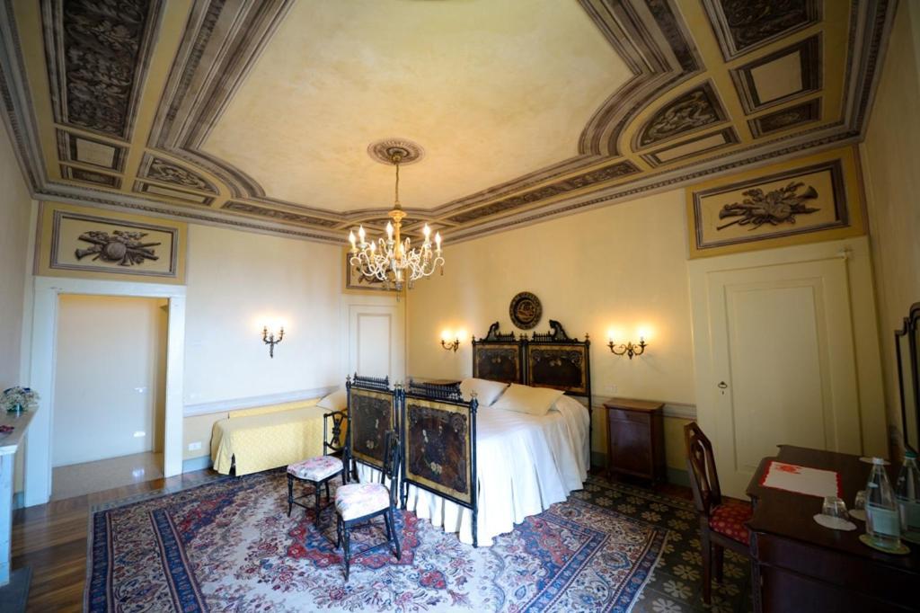 Castello Degli Angeli Hotell Carobbio degli Angeli Eksteriør bilde